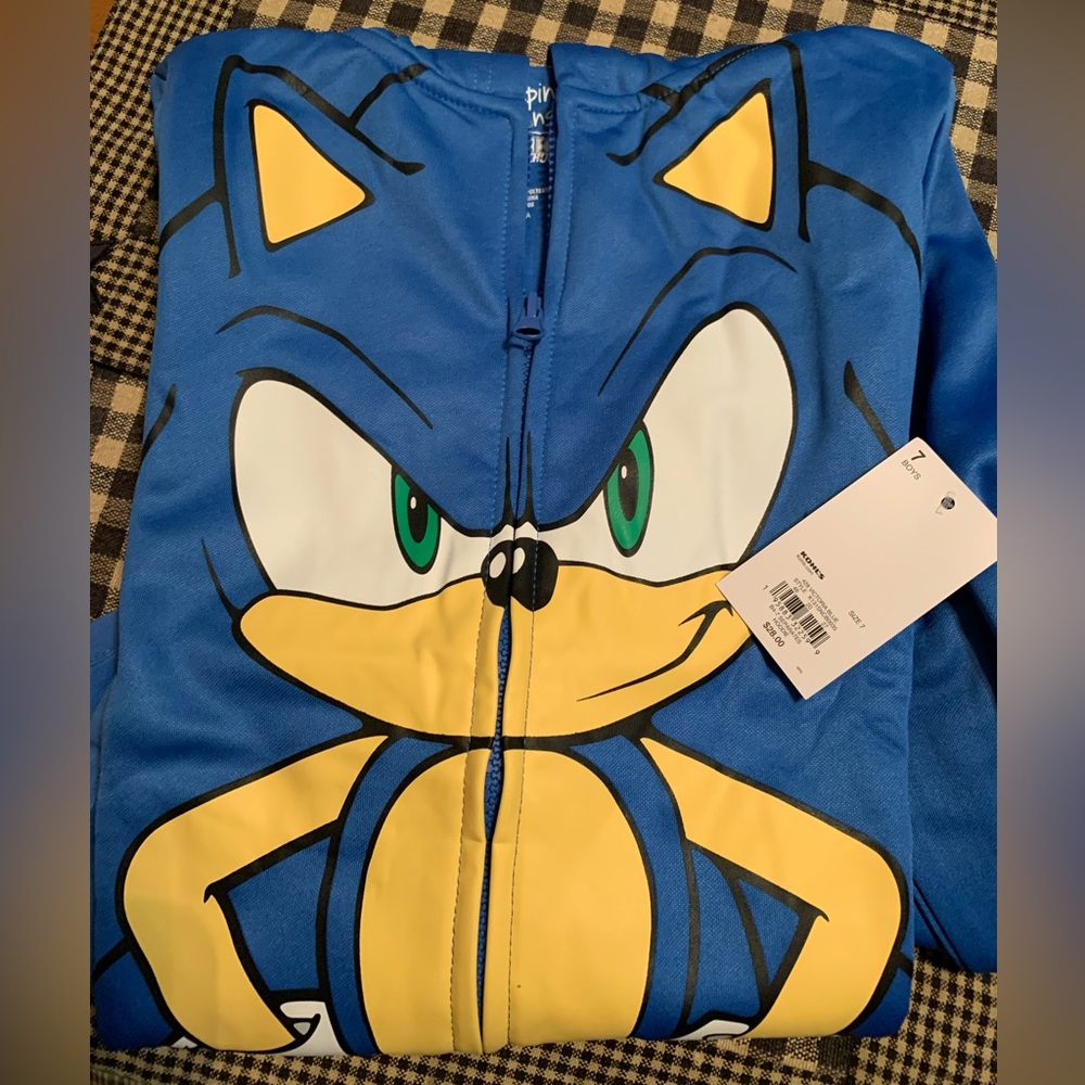 Sonic the Hedgehog full zip hooded sweatshirt